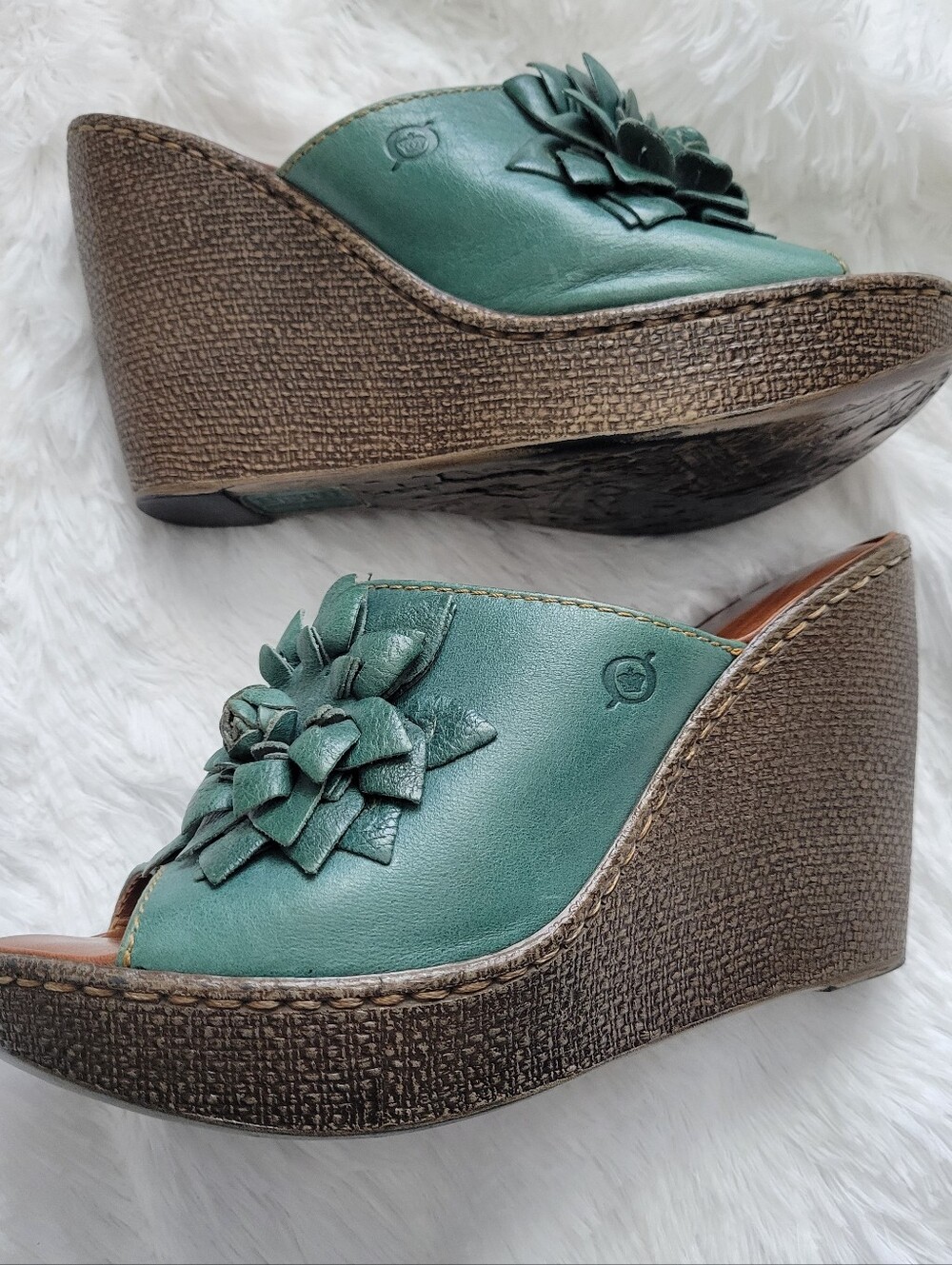 Born, Size 8, Wedge Sandals, Teal, Leather - Picture 2 of 8